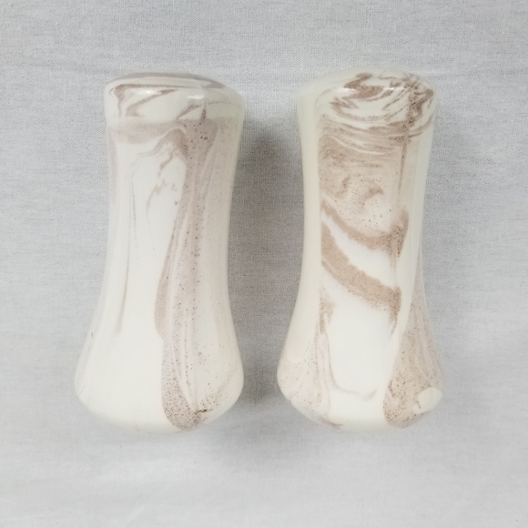 Vintage ceramic marble pattern salt & pepper - Picture 10 of 10
